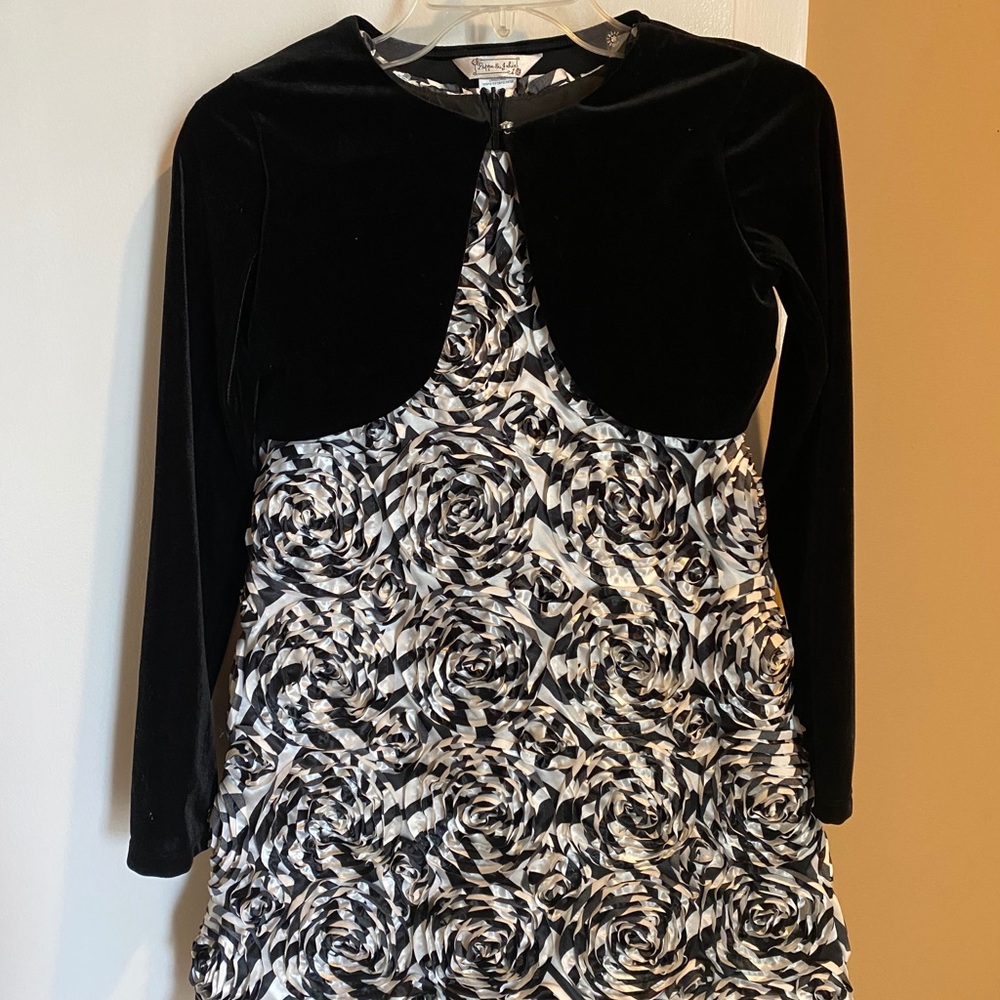 Girls dress